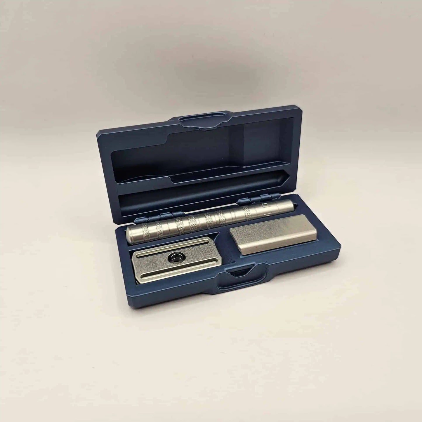 Henson Shaving Safety Razor Travel Case