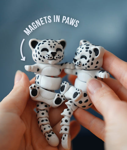 Luna the Flexi Snow Leopard